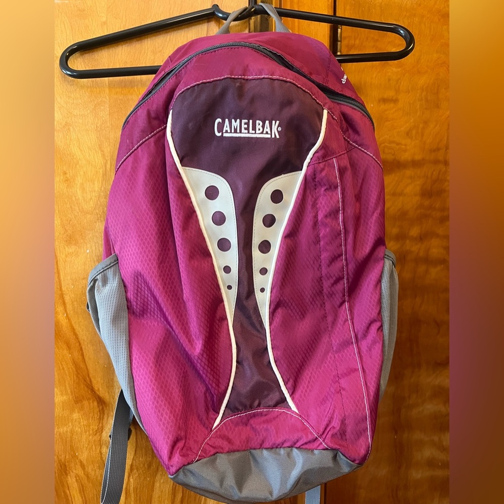 Camelbak women’s hydration backpack pink